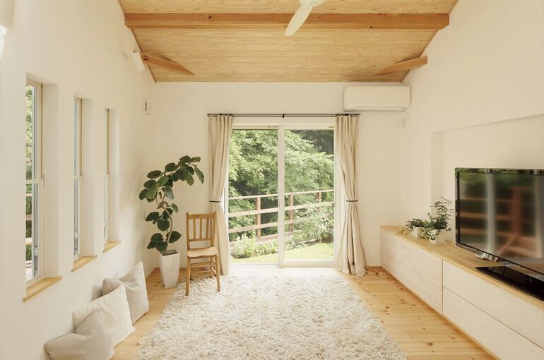 無垢フローリングと合板フローリング 結露のしやすさの違いは 自然素材の注文住宅 神奈川県秦野市 工務店 様々な設計 デザイン レイアウトの住宅例を解説します 株式会社リブートは神奈川で人に優しい注文住宅をご紹介