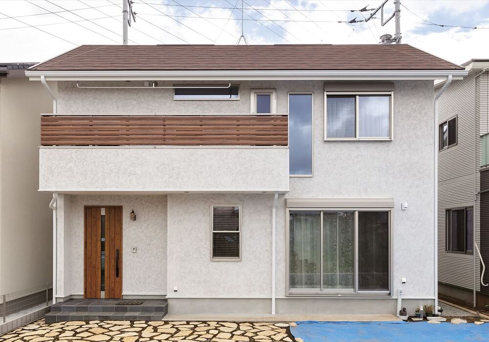 注文住宅　平塚市　外観　デザイン　そとん壁　塗り壁　外壁　自然素材　予算