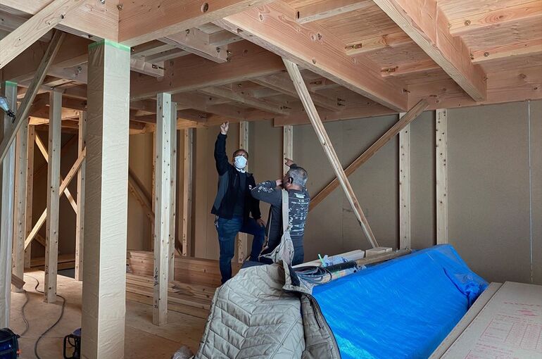 現場レポート 海老名市の注文住宅 自然素材 無垢の木の家 様々な設計 デザイン レイアウトの住宅例を解説します 株式会社リブートは神奈川 で人に優しい注文住宅をご紹介