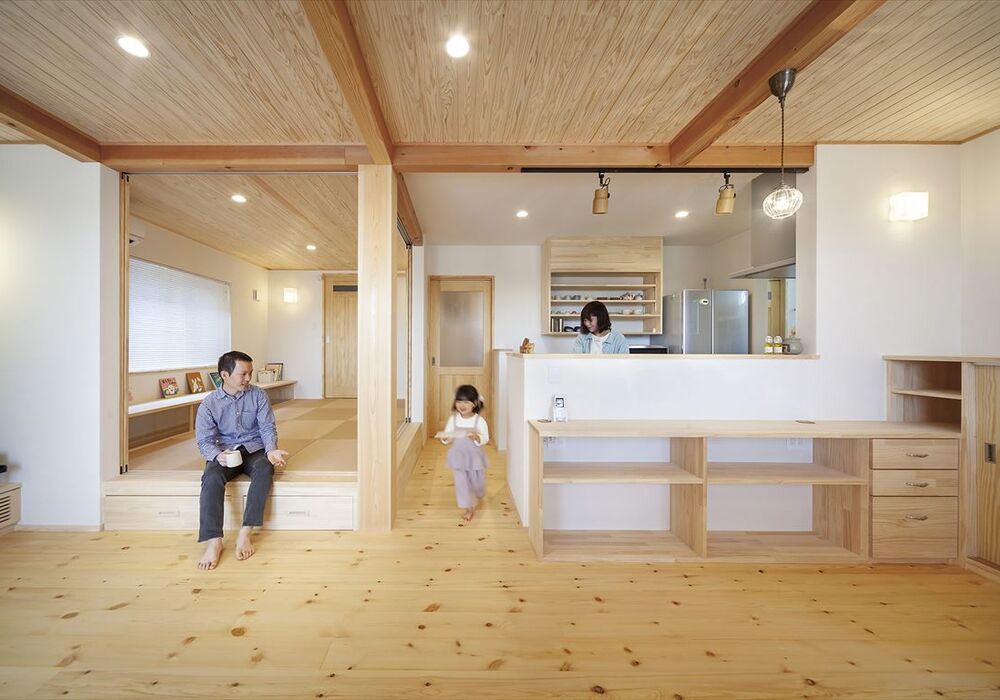 1階だけで生活が完結する間取り 自然素材の平屋風注文住宅 秦野市 素材 設計にこだわった住宅例を画像で紹介しています 株株式会社リブートは神奈川で人に優しい注文住宅をご紹介