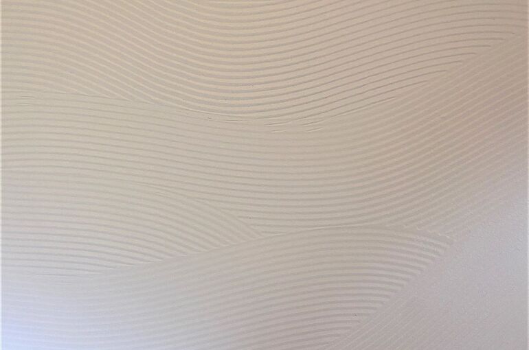 珪藻土塗り壁施工完了 モデルハウスリフォーム工事 塗り壁仕上げパターン 様々な設計 デザイン レイアウトの住宅例を解説します 株式会社リブートは神奈川で人に優しい注文住宅をご紹介